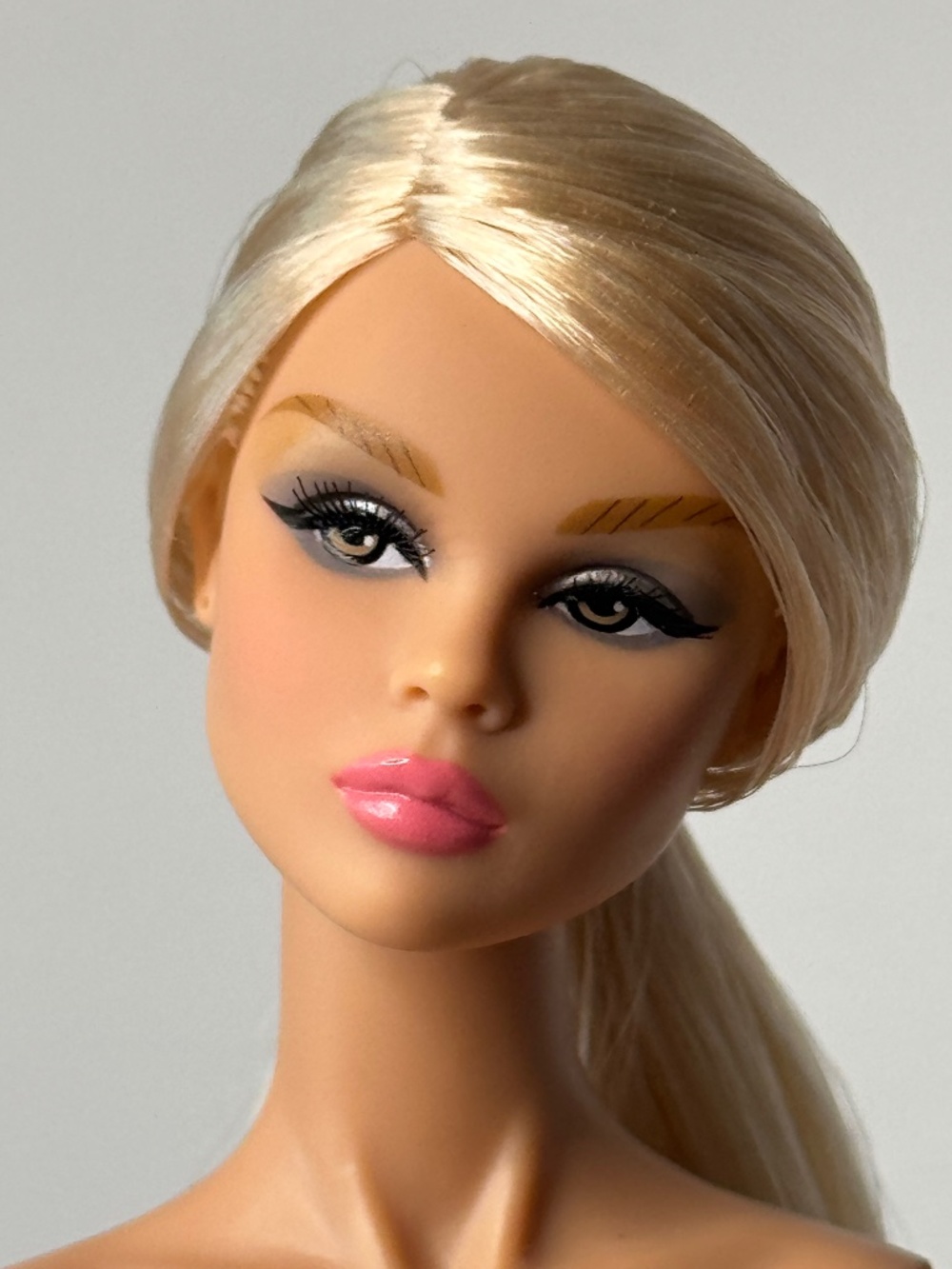 Integrity Toys Drop Dead Gorgeous Tulabelle Stilettos Out Fashion Doll Nude 500